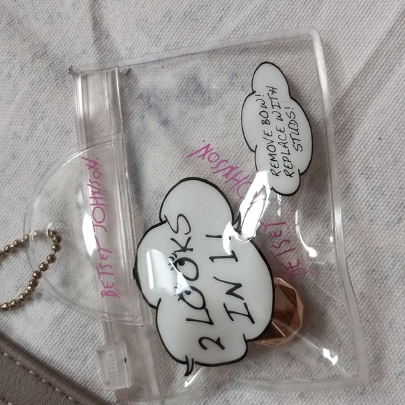 Betsey Johnson bag shoulder strap and replacement studs - Picture 3 of 5